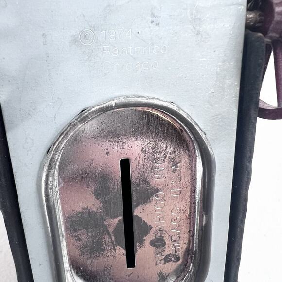 Lot Of 3 Vintage Banthrico Steam Train, Chevy, Oldsmobile Metal Coin Banks - Picture 12 of 13